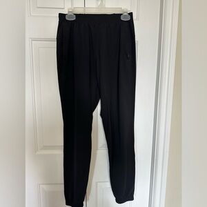 Men’s medium lululemon surge jogger